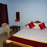 Hotel Star Lodge-Near Temple-Best Choice Of Travellers By Morservices