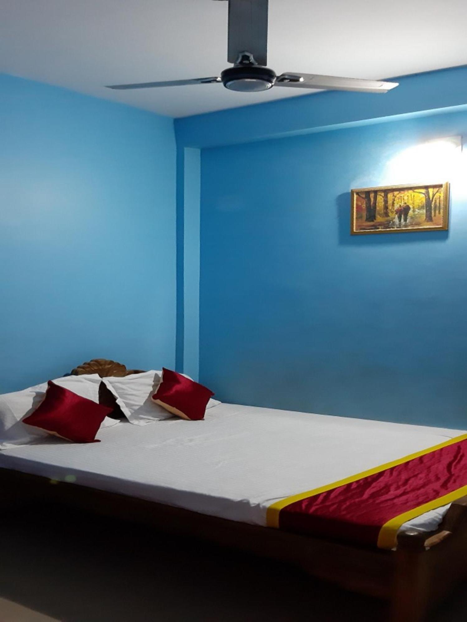 Hotel Star Lodge-near Temple-best Choice Of Travellers By Morservices